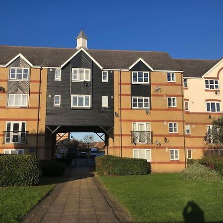 Lovely Riverside Flat Stifford Екстер'єр фото