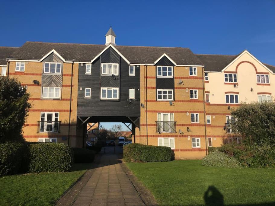 Lovely Riverside Flat Stifford Екстер'єр фото